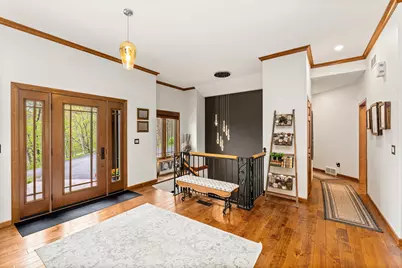 W6104  Valley Pl, Onalaska, WI 54636 - Photo 6
