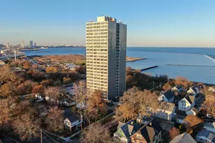 2525 S Shore Dr, Milwaukee, WI 53207 - Photo 1
