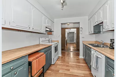 2525 S Shore Dr #5F, Milwaukee, WI 53207 - Photo 22