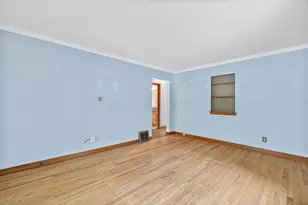 8924 W Lincoln Ave, West Allis, WI 53227 - Photo 14