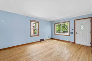 8924 W Lincoln Ave, West Allis, WI 53227 - Photo 16