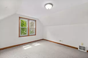 8924 W Lincoln Ave, West Allis, WI 53227 - Photo 26