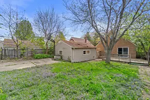 8924 W Lincoln Ave, West Allis, WI 53227 - Photo 32