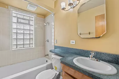 8924 W Lincoln Ave, West Allis, WI 53227 - Photo 18