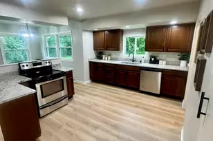 5225 Tuckaway Dr, Greenfield, WI 53221 - Photo 22