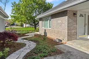 14143 W Waters Edge Trail, New Berlin, WI 53151 - Photo 2