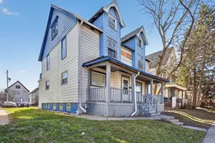 2952 N Buffum St, Milwaukee, WI 53212 - Photo 2