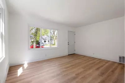4666 N 46th St, Milwaukee, WI 53218 - Photo 2