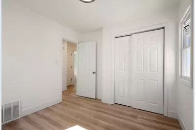 4666 N 46th St, Milwaukee, WI 53218 - Photo 8