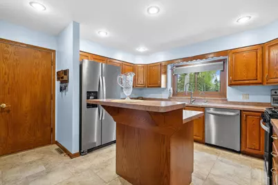 27421  Le Mays Ct, Racine, WI 53185 - Photo 18