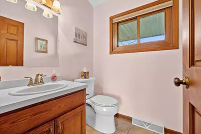 27421  Le Mays Ct, Racine, WI 53185 - Photo 16