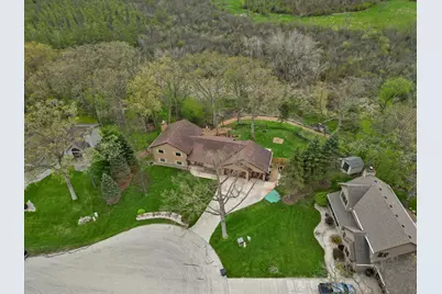 27421  Le Mays Ct, Racine, WI 53185 - Photo 8