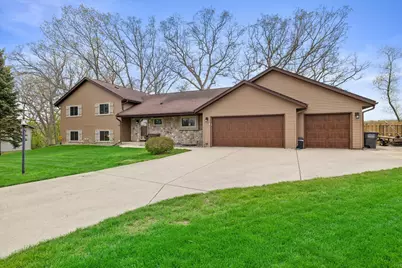 27421  Le Mays Ct, Racine, WI 53185 - Photo 2