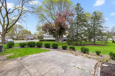 17694  Nassau Dr, Brookfield, WI 53045 - Photo 6