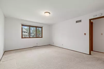 17694  Nassau Dr, Brookfield, WI 53045 - Photo 26