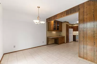 17694  Nassau Dr, Brookfield, WI 53045 - Photo 14