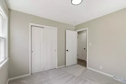 4076 N 93rd St, Wauwatosa, WI 53222 - Photo 16