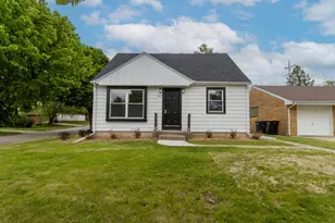 4076 N 93rd St, Wauwatosa, WI 53222 - Photo 40