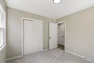 4076 N 93rd St, Wauwatosa, WI 53222 - Photo 14