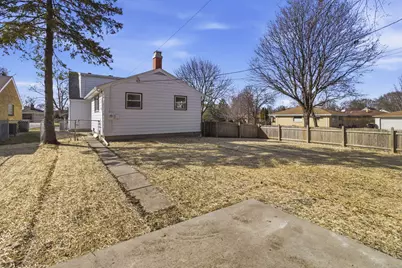 4076 N 93rd St, Wauwatosa, WI 53222 - Photo 38