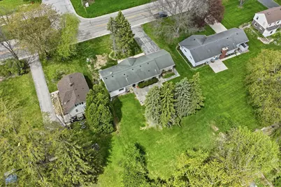 6994 N Range Line Rd, Glendale, WI 53209 - Photo 32