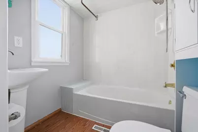 5827 W Rogers St, West Allis, WI 53219 - Photo 18