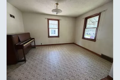 1615  31st St, La Crosse, WI 54601 - Photo 4