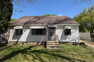 1615 31st St, La Crosse, WI 54601 - Photo 1
