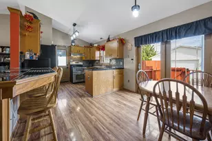 9340 W Arch Ave, Milwaukee, WI 53224 - Photo 4