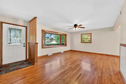 5811 W Ester Pl, Brown Deer, WI 53223 - Photo 2