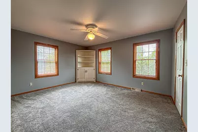 13130 W Scarborough Dr, New Berlin, WI 53151 - Photo 28