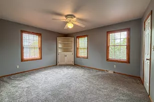 13130 W Scarborough Dr, New Berlin, WI 53151 - Photo 28