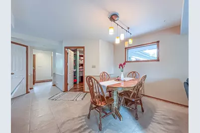 13130 W Scarborough Dr, New Berlin, WI 53151 - Photo 16