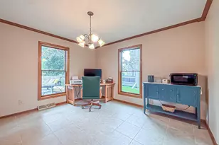 13130 W Scarborough Dr, New Berlin, WI 53151 - Photo 8