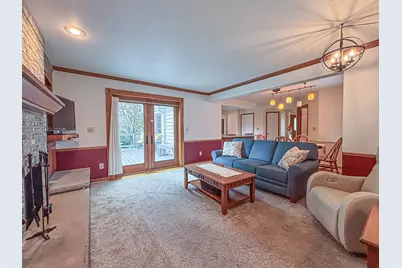 13130 W Scarborough Dr, New Berlin, WI 53151 - Photo 18
