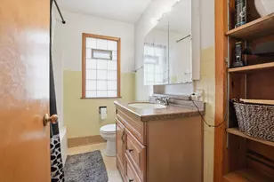 5723 N Crestwood Blvd, Glendale, WI 53209 - Photo 10
