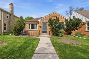 5723 N Creswood Blvd, Glendale, WI 53209 - Photo 1