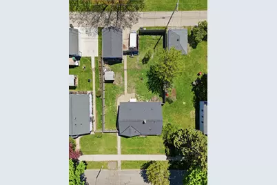 3809 E Morris Ave, Cudahy, WI 53110 - Photo 38