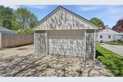 3809 E Morris Ave, Cudahy, WI 53110 - Photo 32