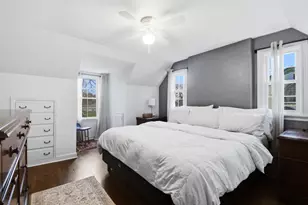 8314 N Regent Rd, Fox Point, WI 53217 - Photo 10