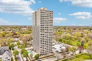 2525 S Shore Dr, Milwaukee, WI 53207 - Photo 44