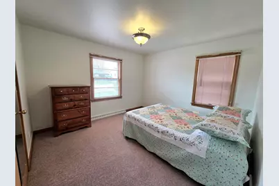 1288  Marian Ln, Green Bay, WI 54304 - Photo 10
