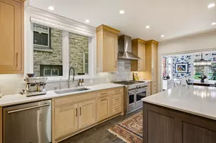 4224 N Farwell Ave, Shorewood, WI 53211 - Photo 14