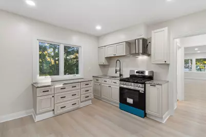 6800  Auburn Ave #6802, Wauwatosa, WI 53213 - Photo 24