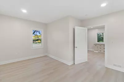 6800  Auburn Ave #6802, Wauwatosa, WI 53213 - Photo 30