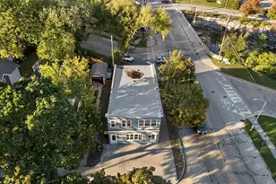 6800 Auburn Ave, Wauwatosa, WI 53213 - Photo 42