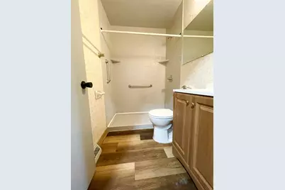 8523 W Glendale Ave, Milwaukee, WI 53225 - Photo 24