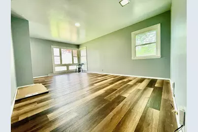 8523 W Glendale Ave, Milwaukee, WI 53225 - Photo 6