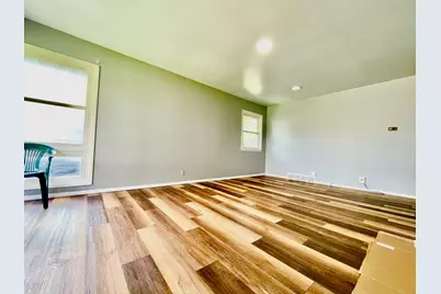 8523 W Glendale Ave, Milwaukee, WI 53225 - Photo 4