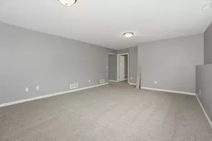 26946 99th St, Salem Lakes, WI 53179 - Photo 12
